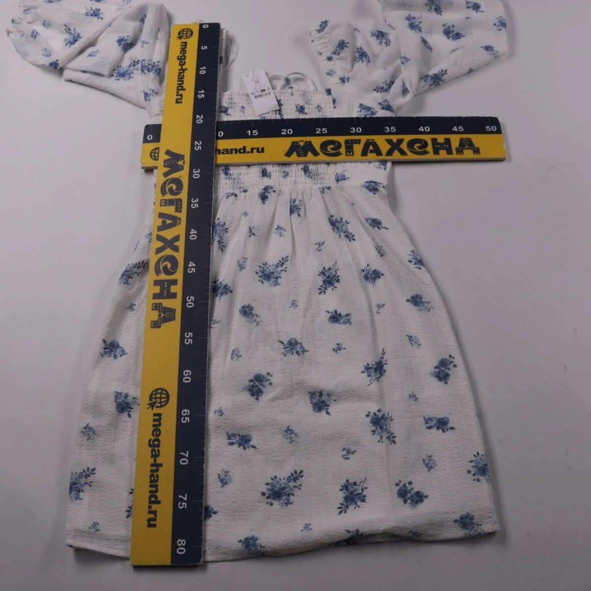 платье Gina Tricot