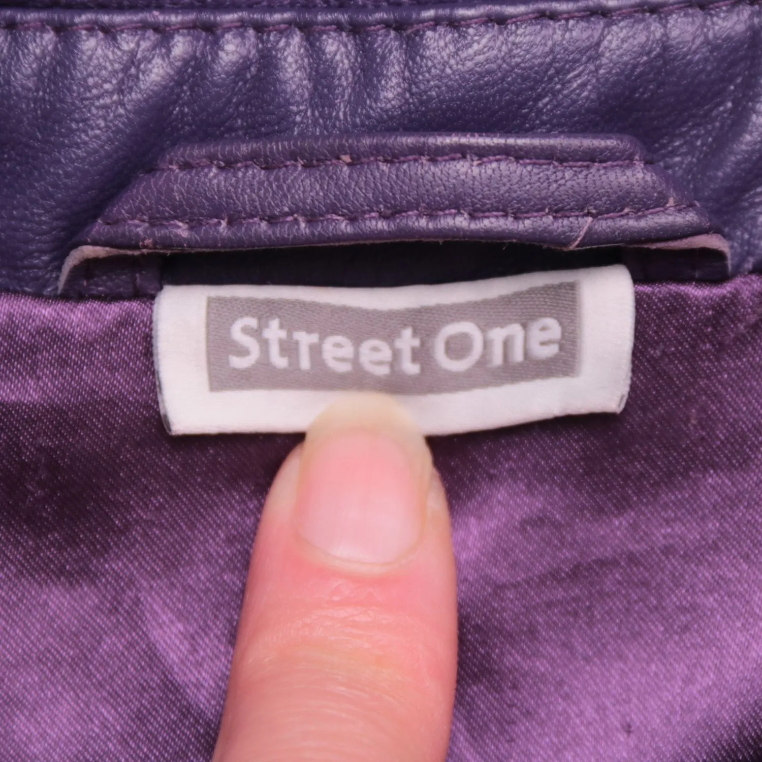 Фиолетовая кожаная куртка Street One на пуговицах, размер 46 (M)